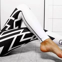 Gavelo Graphic Dreams Leggings